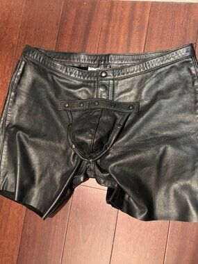 Mr S Leather Men’s Black Leather Shorts Removable Codpiece Size 38